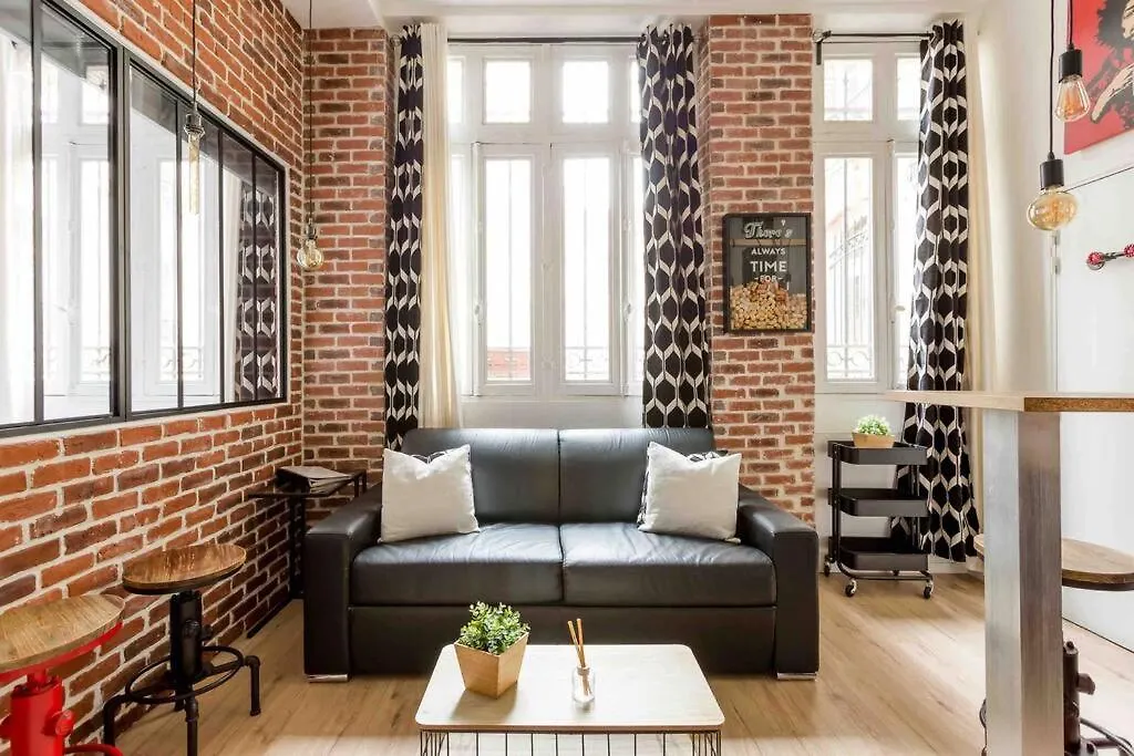 M2- Modern Loft In Le Marais, Bright And Comfortable Paris France