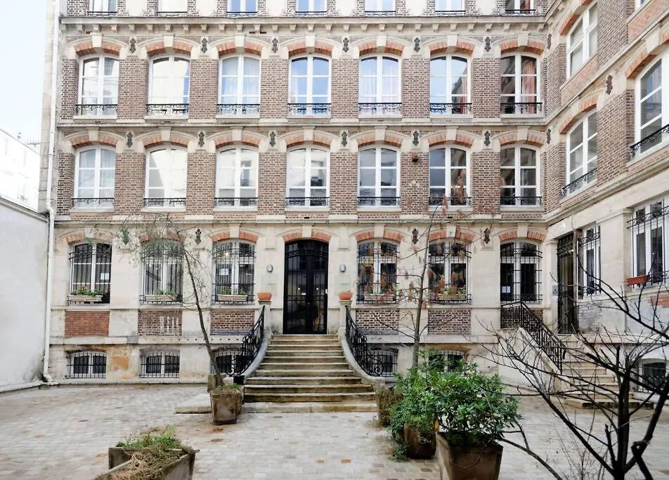 Apartment M2- Modern Loft In Le Marais, Bright And Comfortable Paris France
