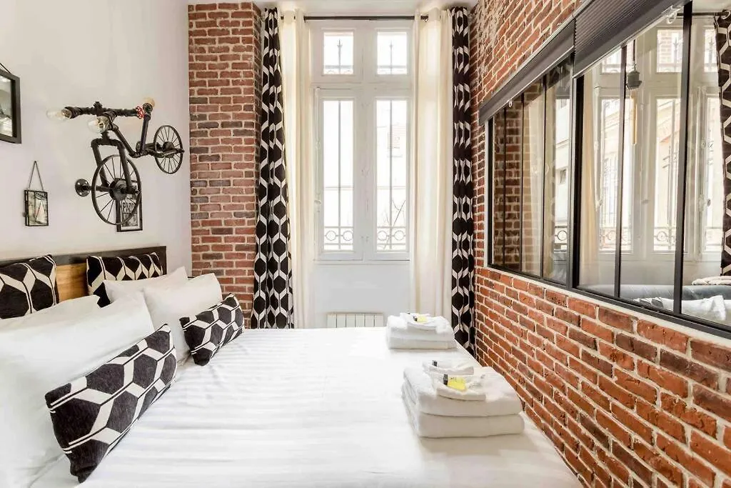 Apartment M2- Modern Loft In Le Marais, Bright And Comfortable Paris